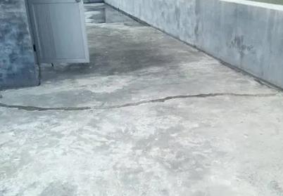 大连市楼顶漏水维修公司分享下如何解决卫生间隐蔽部位漏水的问题?